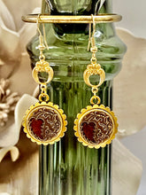 Load image into Gallery viewer, Edwardian Perfume Button Ivy Floral Motif