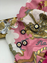 Load image into Gallery viewer, Interlocking CC Black & White Button Jewelry Set