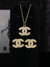 Load image into Gallery viewer, Interlocking CC Pearl Earrings & Pendant Set