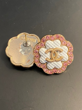 Load image into Gallery viewer, Rhinestone Pink Clover Earrings