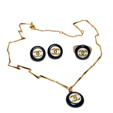 Load image into Gallery viewer, Interlocking CC Black &amp; White Button Jewelry Set
