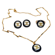 Load image into Gallery viewer, Interlocking CC Black &amp; White Button Jewelry Set
