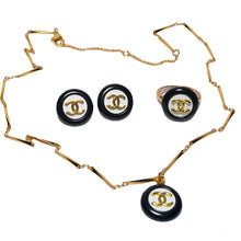 Load image into Gallery viewer, Interlocking CC Black &amp; White Button Jewelry Set
