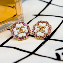 Load image into Gallery viewer, Rhinestone Pink Clover Earrings
