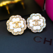 Load image into Gallery viewer, Rhinestone White Clover Earrings
